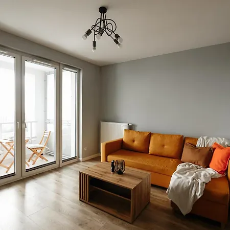 Urban Chic - - Center - Piecewska